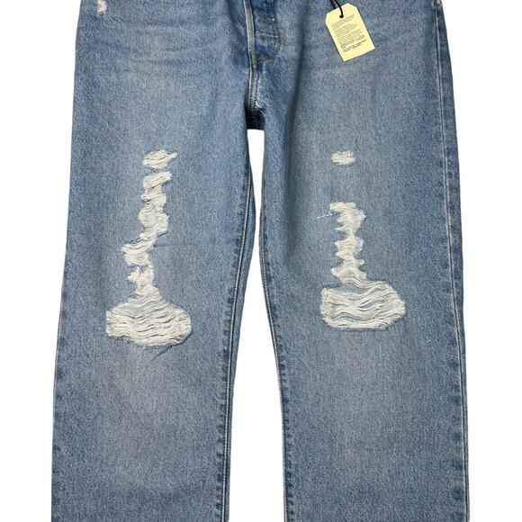 Levi’s 501 Original Cropped Straight Jeans Distressed NWT Light Wash Womens 31 - Picture 4 of 9